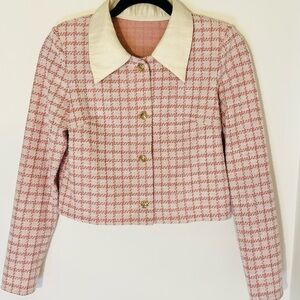 Vintage soft Pink Tweed Blazer with Cream Collar gold buttons